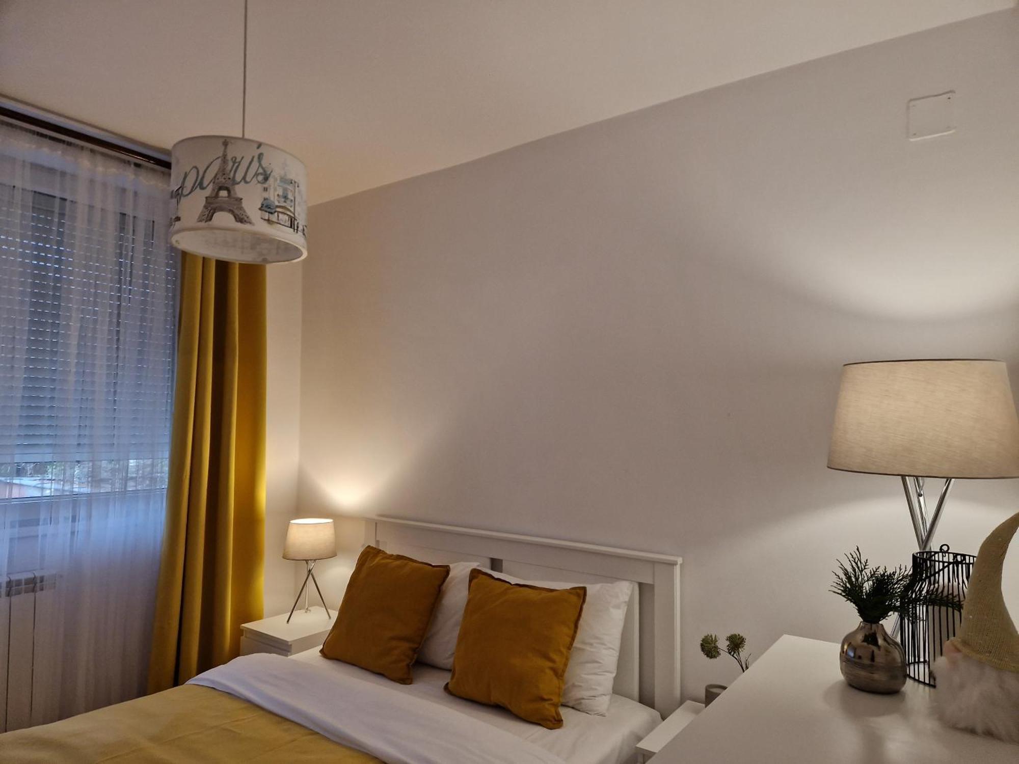 Mv & Garage - Self Check-in Apartament *